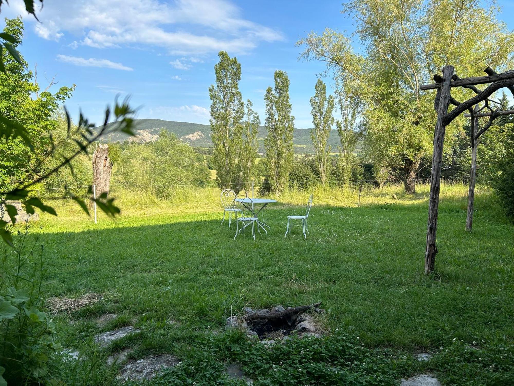 Gites Chameyer Rosans Bagian luar foto