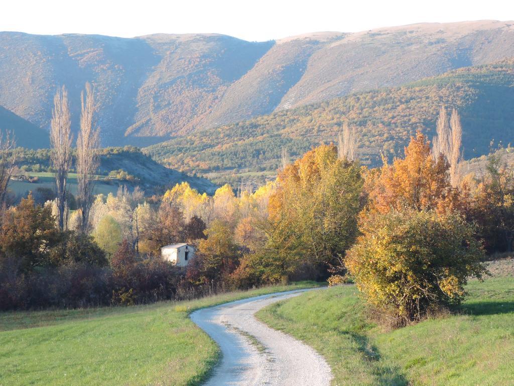 Gites Chameyer Rosans Bagian luar foto